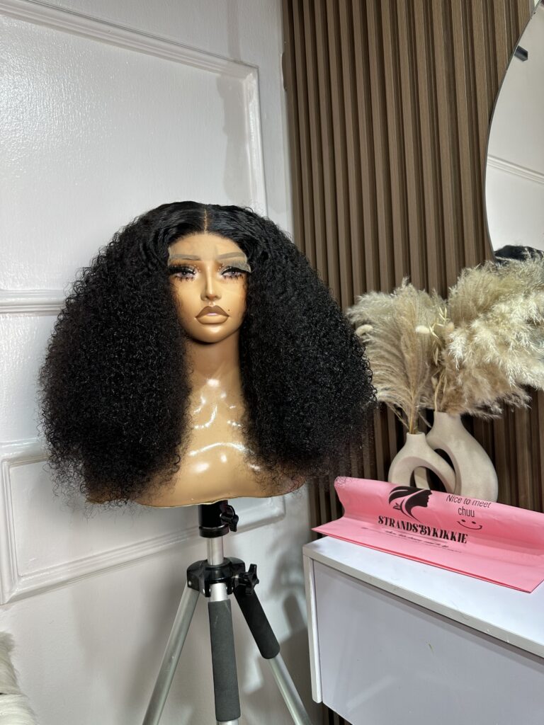 Strands by Kikkie.